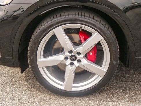 Used 2024 Audi SQ5 Premium Plus w/ S Sport Package image 5