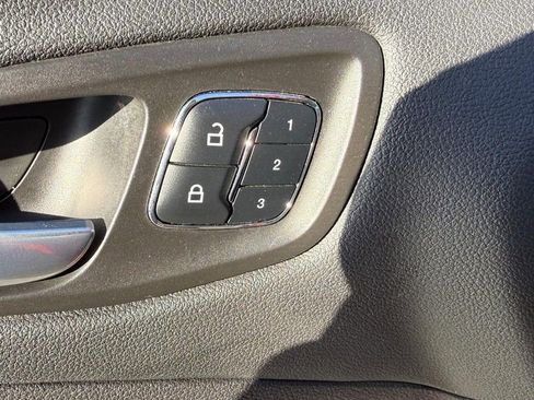 Used 2014 Ford Escape Titanium w/ Equipment Group 401A image 18