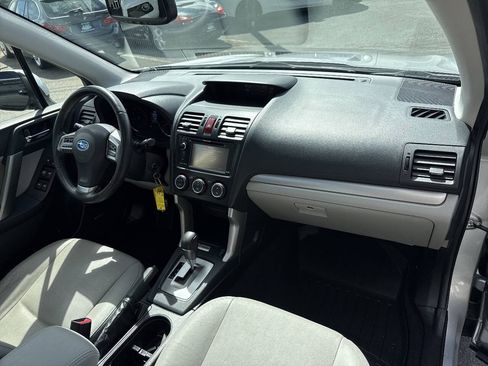 Used 2014 Subaru Forester 2.5i Touring AWD/4WD image 18