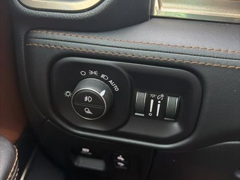 Used 2023 RAM 1500 Limited image 12