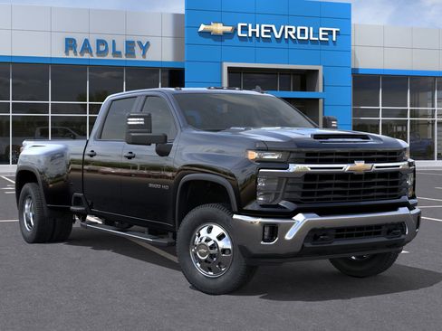New 2026 Chevrolet Silverado 3500 LT image 7