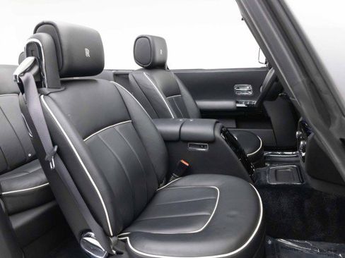 Used 2014 Rolls-Royce Phantom Drophead Coupe RWD image 6