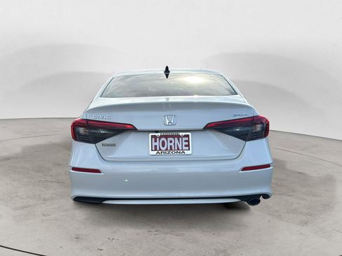 Used 2023 Honda Civic Sport image 4