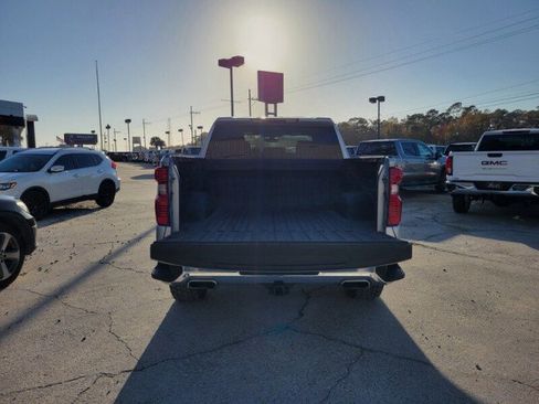 Used 2021 Chevrolet Silverado 1500 LT w/ Z71 Off-Road Package image 7