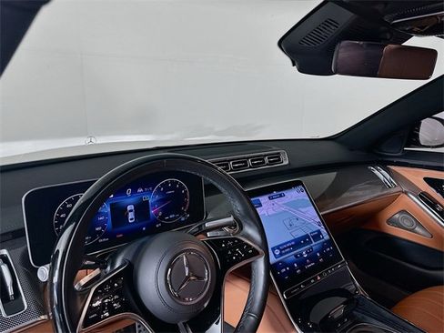 Used 2022 Mercedes-Benz S 500 S 500 image 9