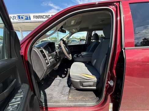 Used 2018 RAM 1500 Express AWD/4WD image 18