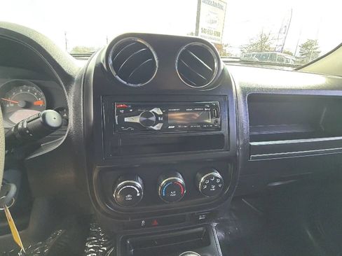 Used 2015 Jeep Patriot Sport AWD/4WD image 16