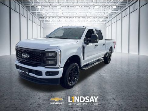 Used 2026 Ford F250 XL w/ STX Appearance Package AWD/4WD image 4