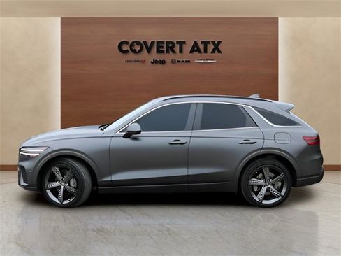 Used 2024 Genesis GV70 2.5T w/ Sport Prestige Package image 2