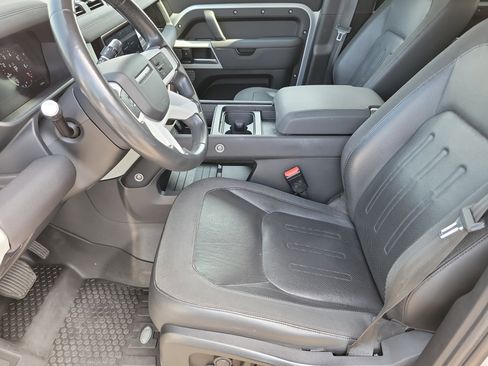 Used 2020 Land Rover Defender 110 First Edition image 3