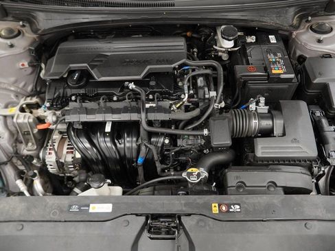 Used 2024 Hyundai Elantra Limited image 52