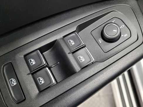 Used 2018 Volkswagen Atlas SEL FWD image 27
