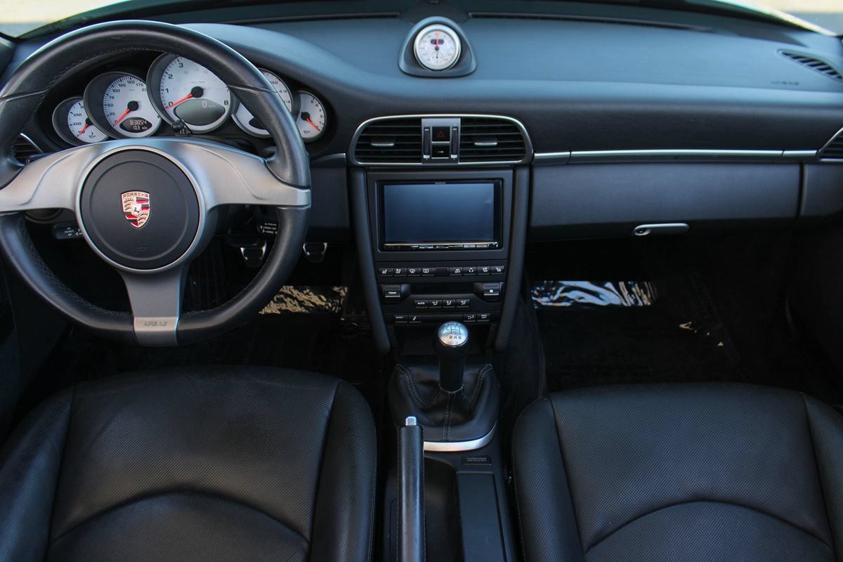 Used 2010 Porsche 911 Carrera S RWD image 13