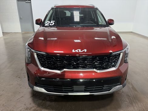 Used 2025 Kia Sorento S AWD/4WD image 35