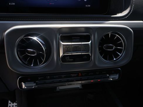 Used 2026 Mercedes-Benz G 550 image 37