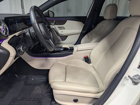 Used 2021 Mercedes-Benz A 220 image 10