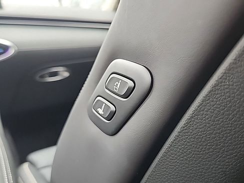 Used 2024 Genesis Electrified GV70 Prestige w/ Prestige Package image 26