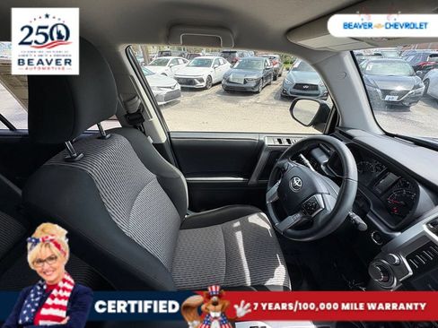 Used 2024 Toyota 4Runner SR5 AWD/4WD image 27