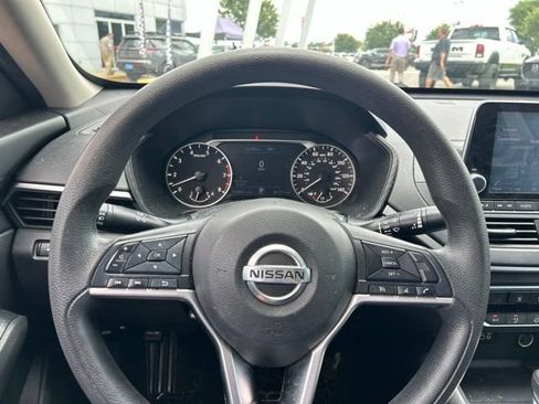 Used 2020 Nissan Altima 2.5 S FWD image 22
