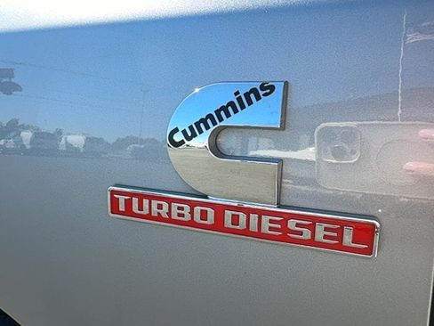 Used 2024 RAM 3500 Tradesman w/ Chrome Appearance Group AWD/4WD image 13