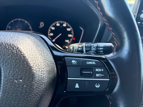 Certified 2025 Honda Pilot TrailSport image 31