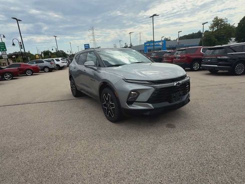 Used 2023 Chevrolet Blazer RS w/ Driver Confidence II Package AWD/4WD image 2