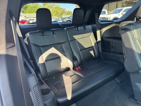 Used 2023 Ford Explorer ST w/ Equipment Group 401A image 17