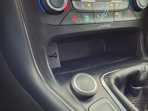 Used 2017 Ford Focus ST w/ Equipment Group 402A FWD image 19