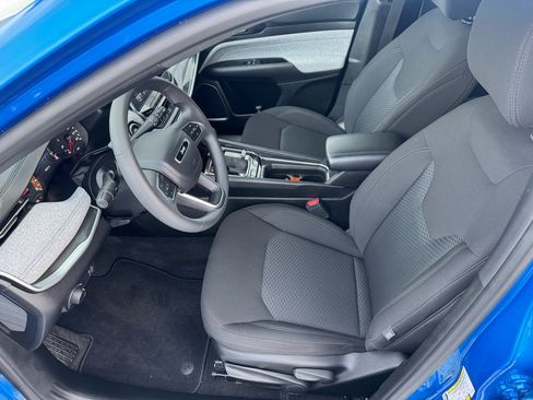 Used 2023 Jeep Compass Sport w/ Mopar Graphics Package image 8