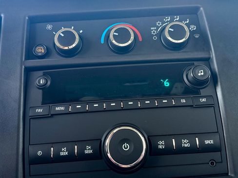 New 2025 Chevrolet Express 3500 w/ Driver Convenience Package RWD image 44