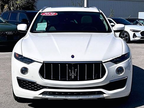 Used 2020 Maserati Levante GranLusso image 10