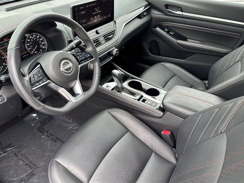Certified 2023 Nissan Altima 2.0 SR image 11