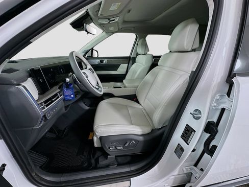 New 2026 Hyundai Santa Fe Calligraphy w/ Tow & Go Package FWD image 16