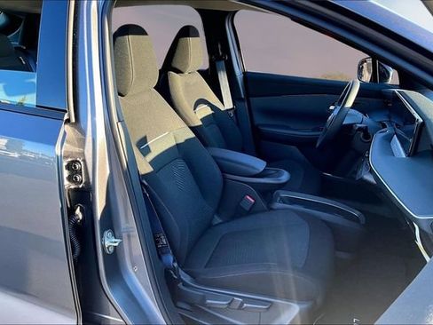 New 2026 Nissan Leaf w/ Floor Mat Package (S+) FWD image 10