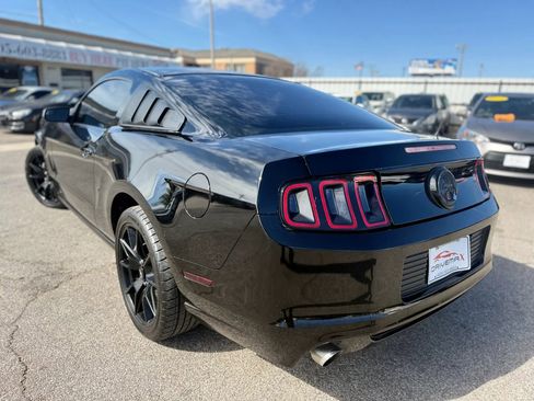 Used 2014 Ford Mustang Coupe image 7