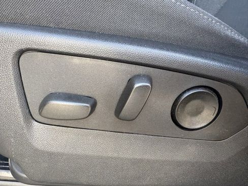 Used 2024 GMC Yukon XL SLE w/ Max Trailering Package image 17