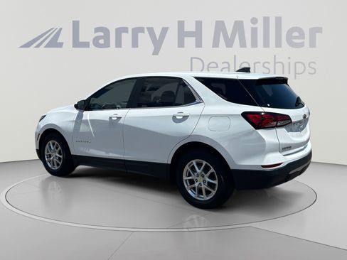 Used 2022 Chevrolet Equinox LT FWD image 3