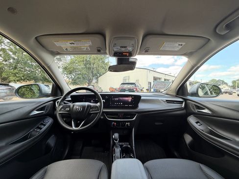 Used 2024 Buick Encore GX Preferred FWD image 26