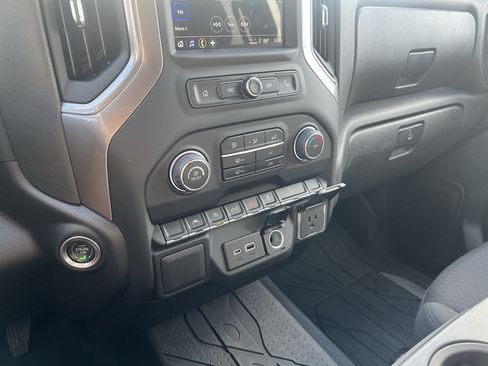 Used 2022 Chevrolet Silverado 1500 Custom Trail Boss w/ LPO, Dark Essentials Package AWD/4WD image 23