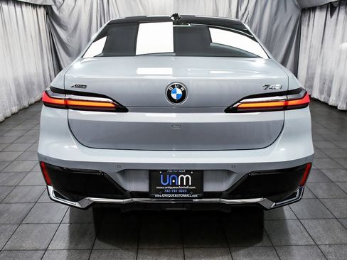 Used 2025 BMW 740i xDrive 740i xDrive image 5