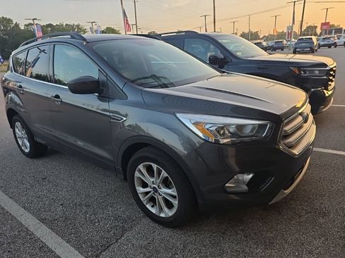 Used 2018 Ford Escape SEL AWD/4WD image 5