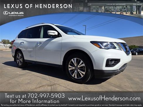 Used 2018 Nissan Pathfinder S image 1