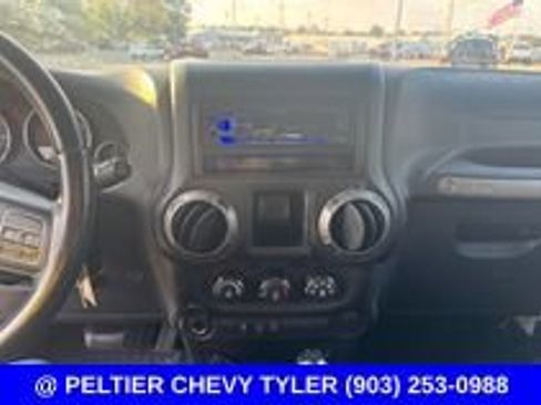 Used 2016 Jeep Wrangler Sport w/ Quick Order Package 24S AWD/4WD image 16