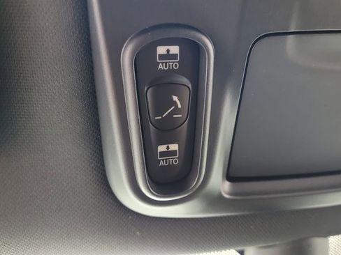 New 2026 Chrysler Pacifica Limited w/ S Appearance Package image 27