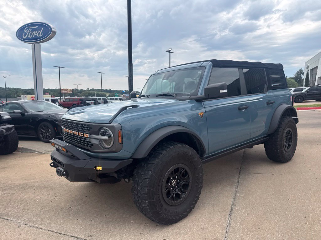 Used 2022 Ford Bronco Badlands w/ Sasquatch Package AWD/4WD image 7