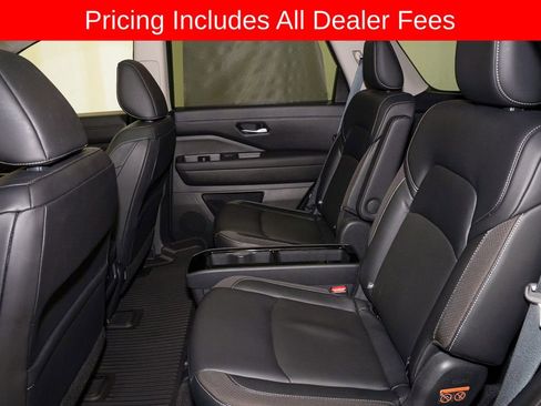 Used 2022 Nissan Pathfinder SL w/ SL Premium Package FWD image 10