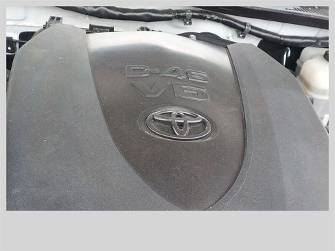 Used 2019 Toyota Tacoma TRD Off-Road image 54