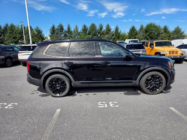 Used 2022 Kia Telluride SX w/ Nightfall Edition Package AWD/4WD image 20
