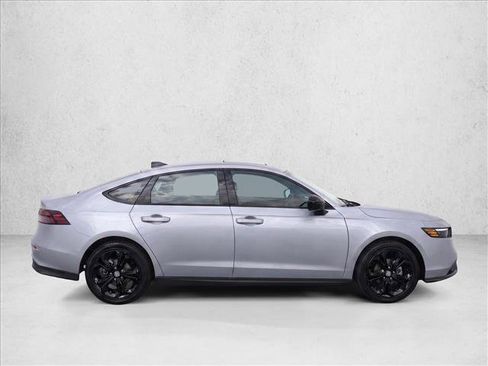 Used 2025 Honda Accord SE image 8