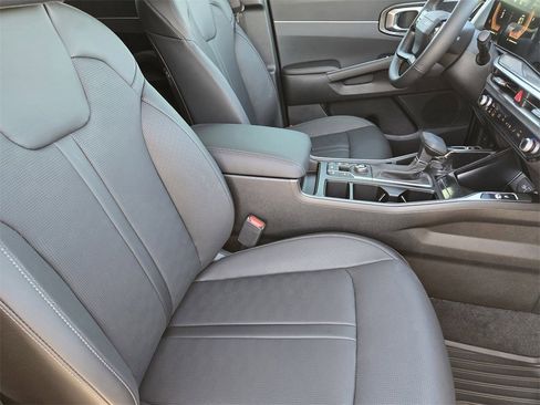 New 2026 Kia Sorento S image 10